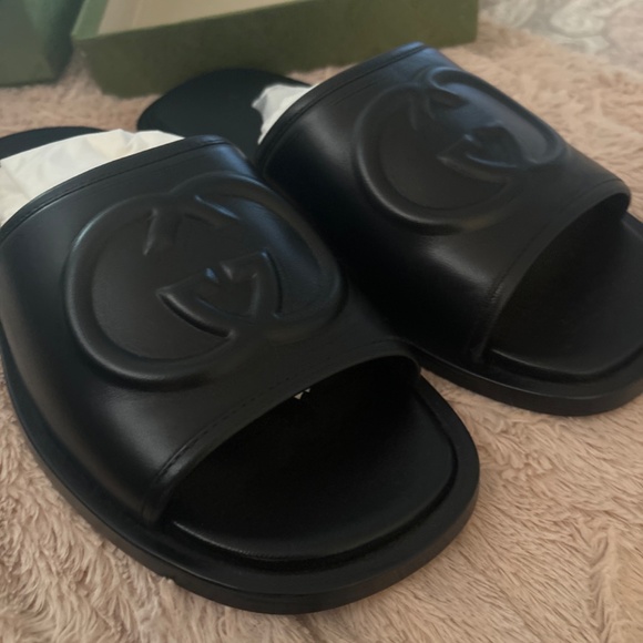 Men’s Size 6 Marverik Gucci Leather Slides